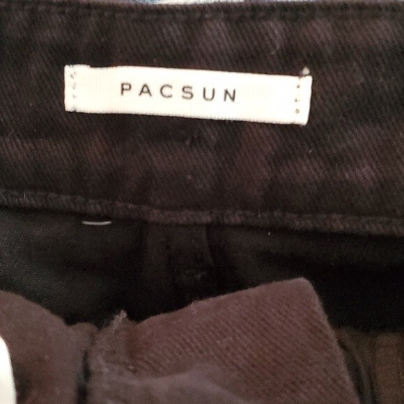 NWT PACSUN BLACK MOM JEAN DENIM SHORTS TIE BELT HIGH WAIST FRAYED BOTTOM SIZE 26 - Picture 6 of 9